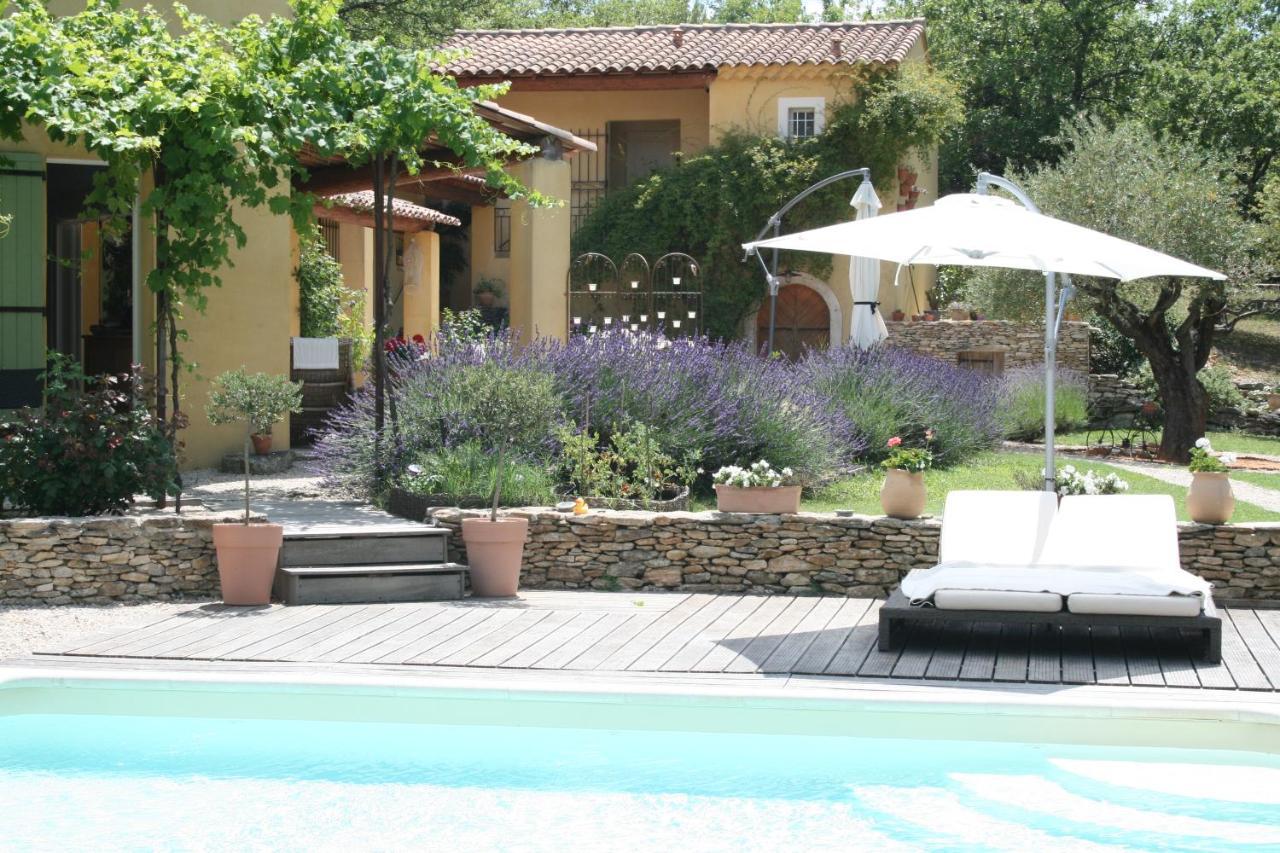 Le Mas Des Pierres Blanches Bed & Breakfast Venasque Eksteriør bilde