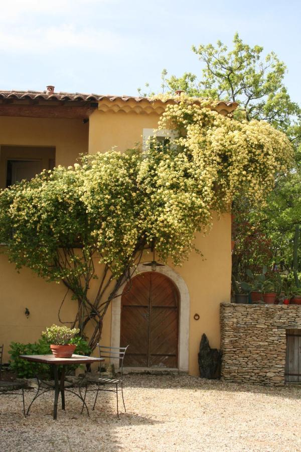 Le Mas Des Pierres Blanches Bed & Breakfast Venasque Eksteriør bilde