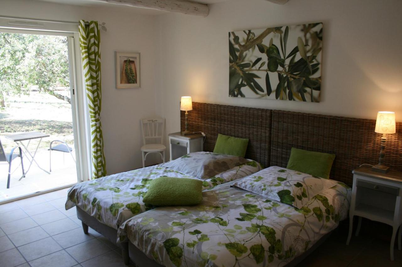 Le Mas Des Pierres Blanches Bed & Breakfast Venasque Eksteriør bilde
